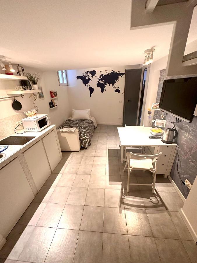 Al Decumano Holiday Неаполь Экстерьер фото